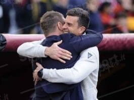 thiago motta abbraccia daniele de rossi ( foto di salvatore fornelli )